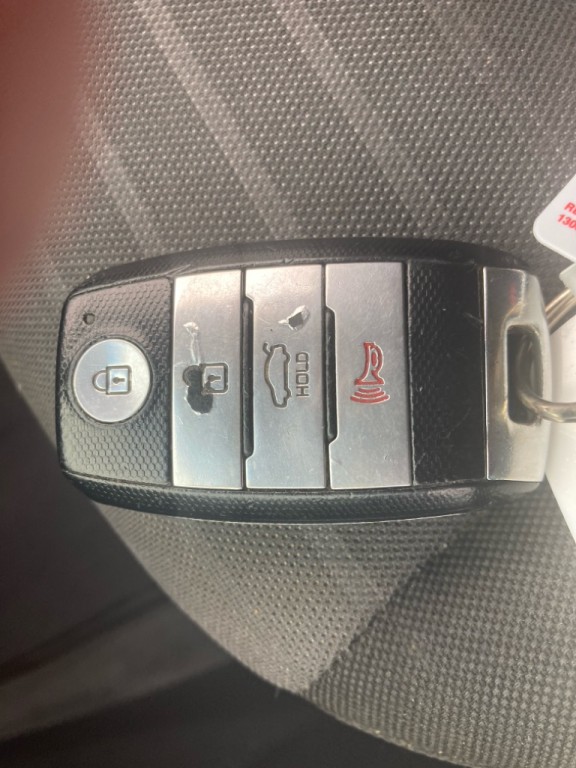 2017 Kia Forte Image 14