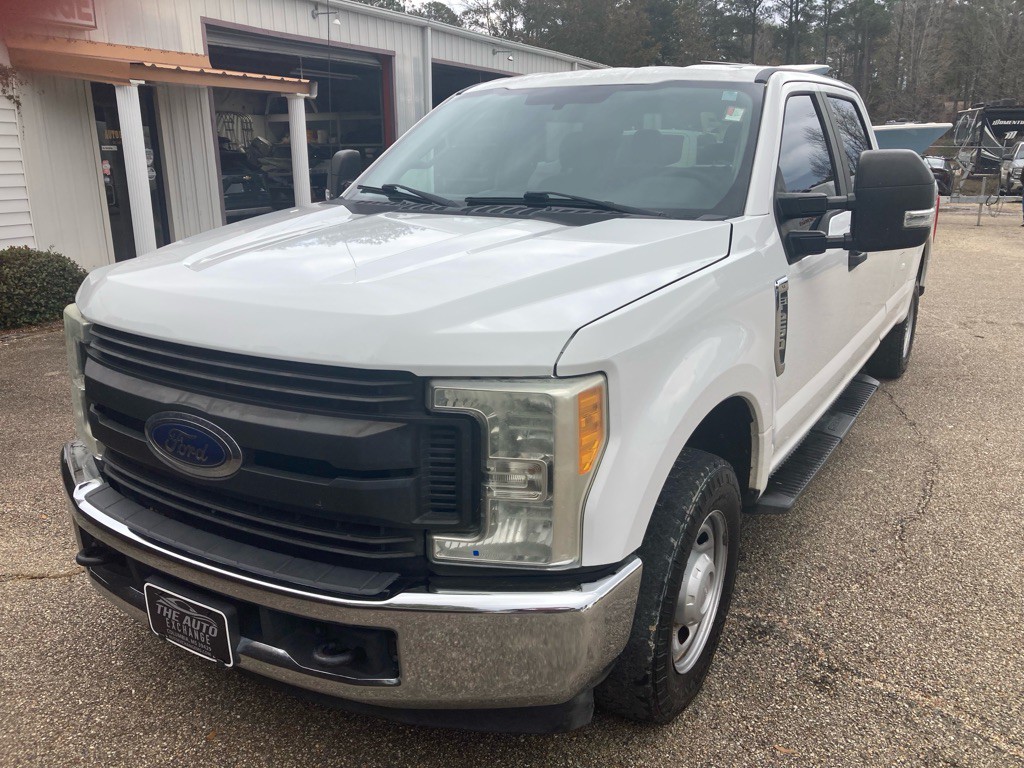 2017 Ford F-250 Image 3