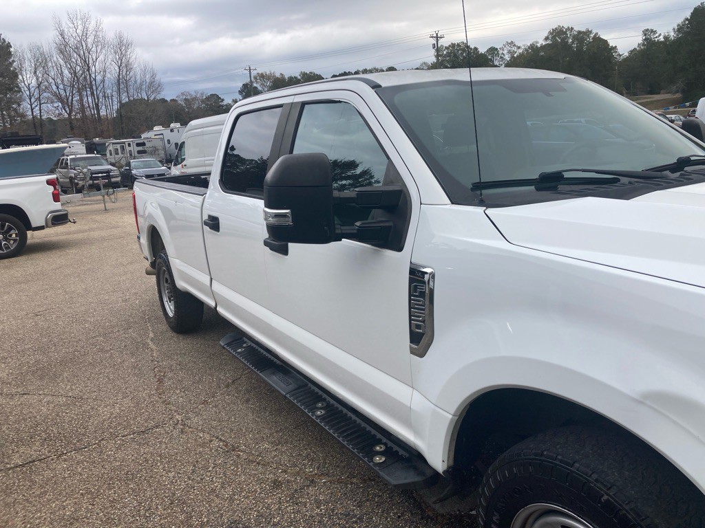 2017 Ford F-250 Image 4