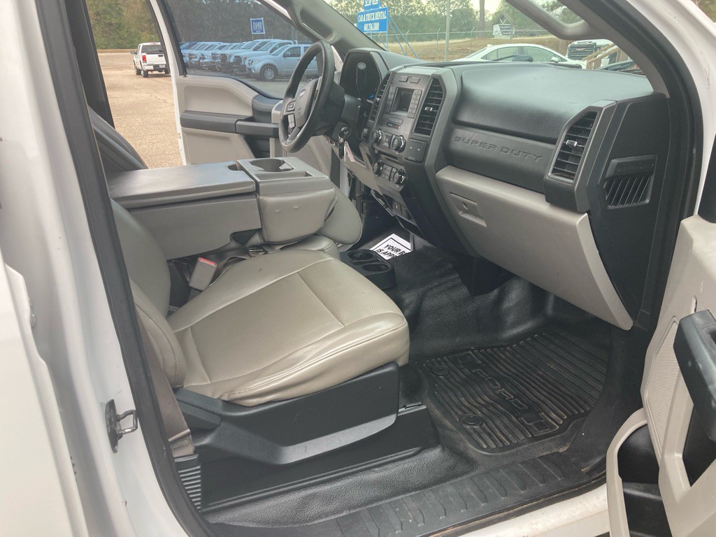 2017 Ford F-250 Image 9