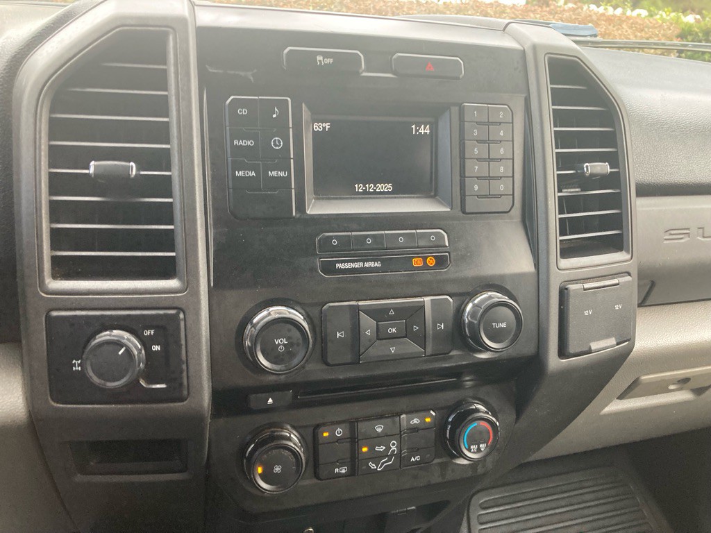 2017 Ford F-250 Image 12