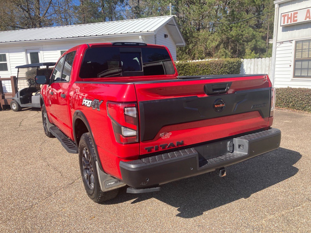 2021 Nissan Titan Image 5