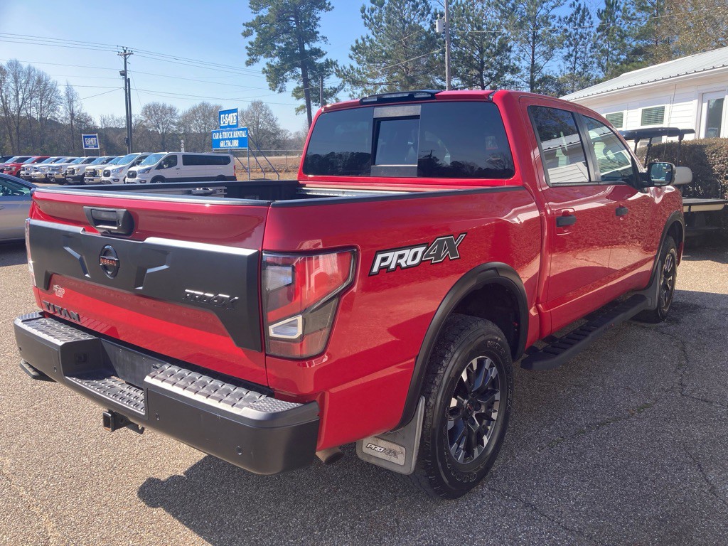 2021 Nissan Titan Image 6