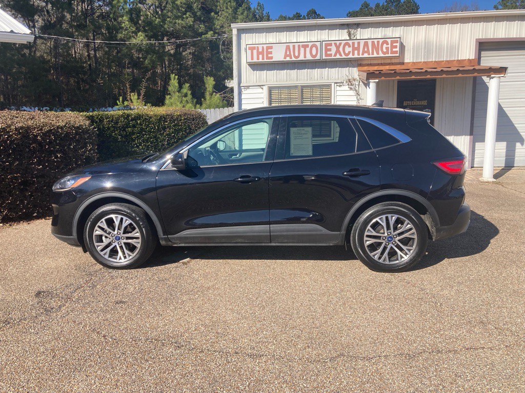 2022 Ford Escape Image 1