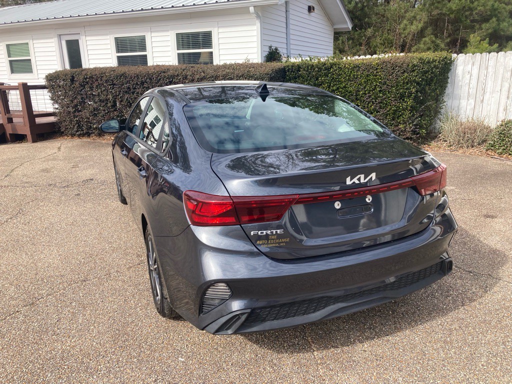 2023 Kia Forte Image 5