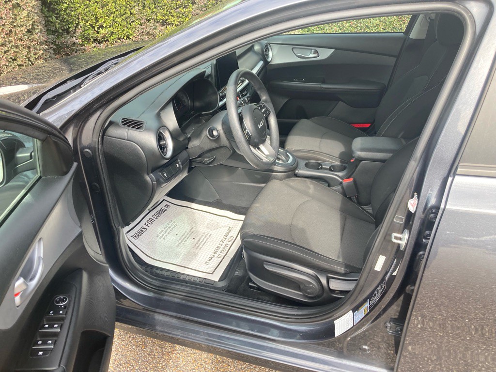 2023 Kia Forte Image 7