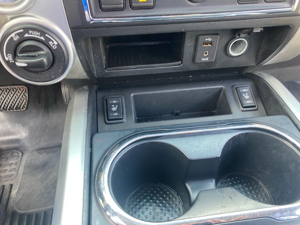 2017 Nissan Titan Image 15