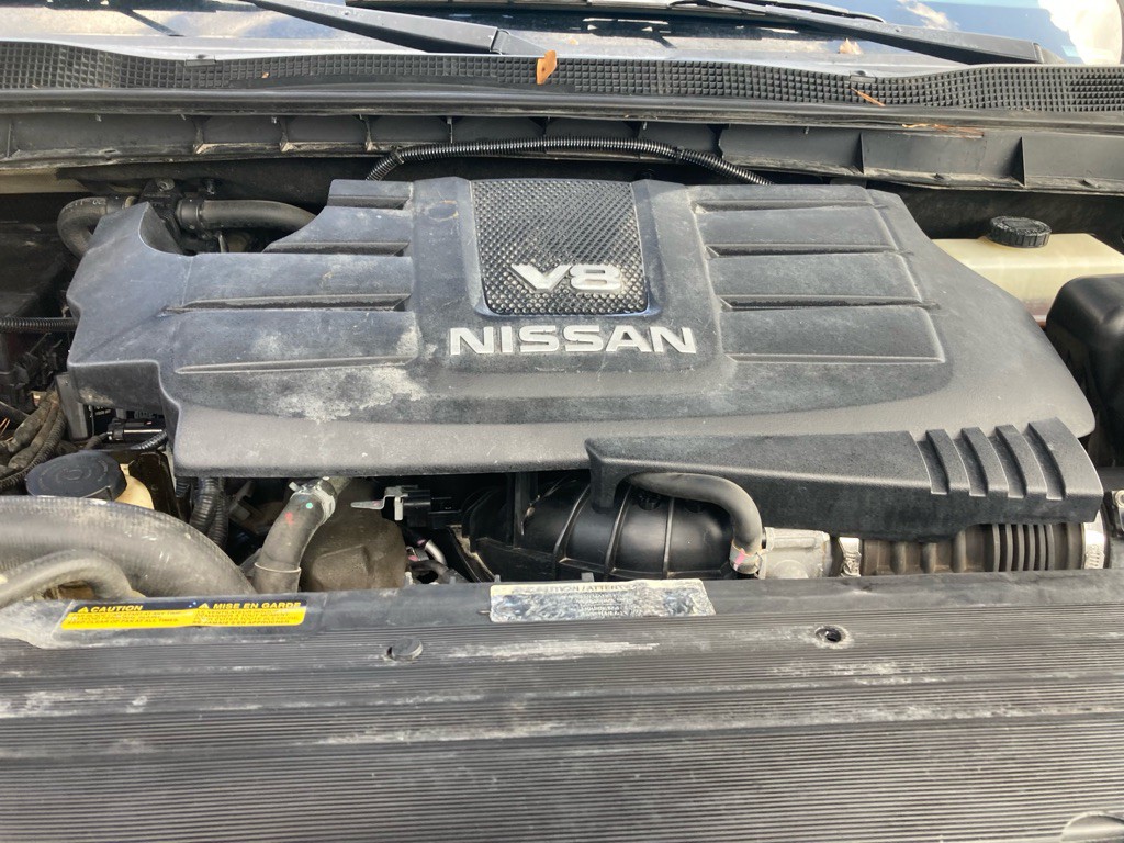 2017 Nissan Titan Image 21