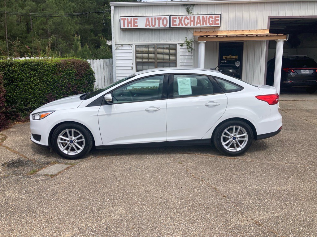 2015 Ford Focus Image 1