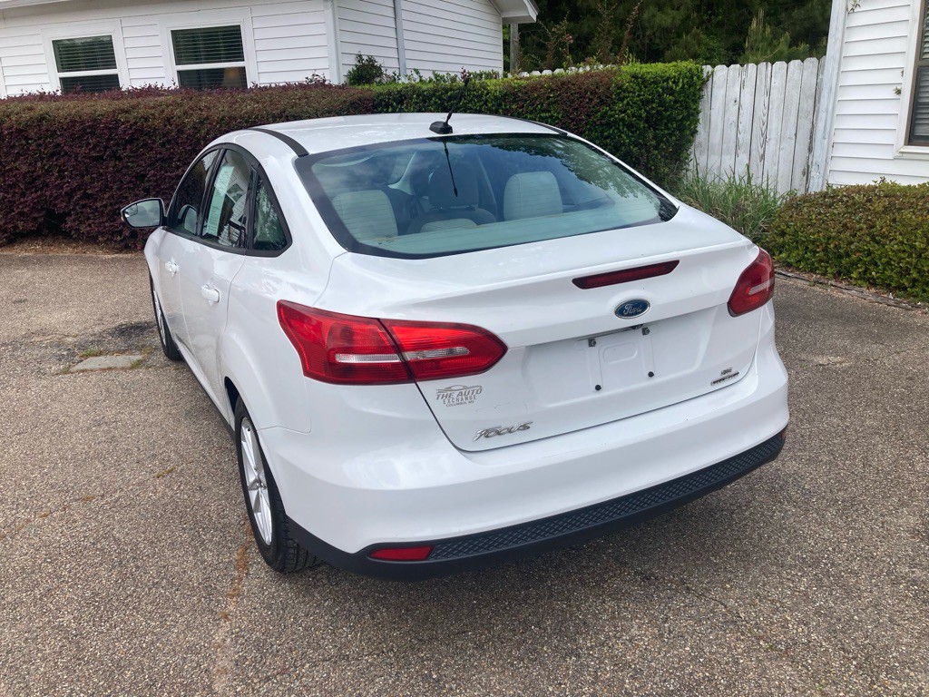 2015 Ford Focus Image 5