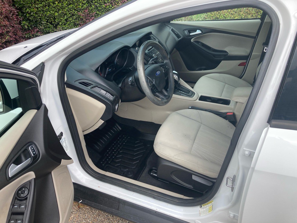 2015 Ford Focus Image 7