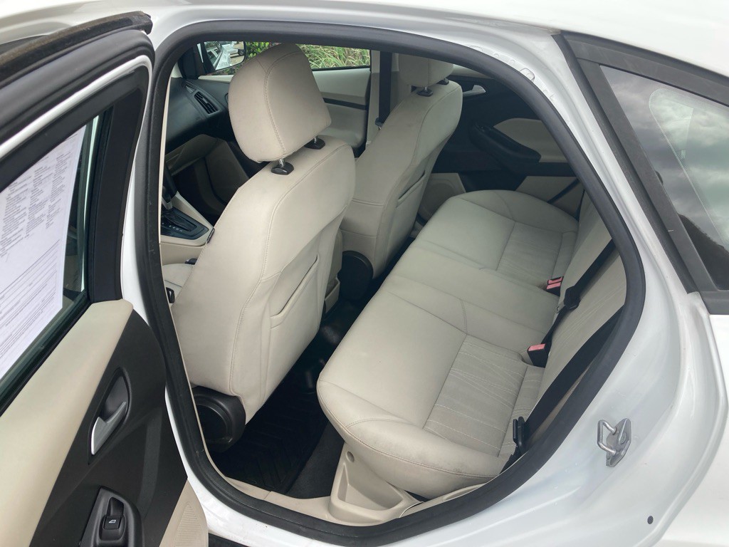 2015 Ford Focus Image 8