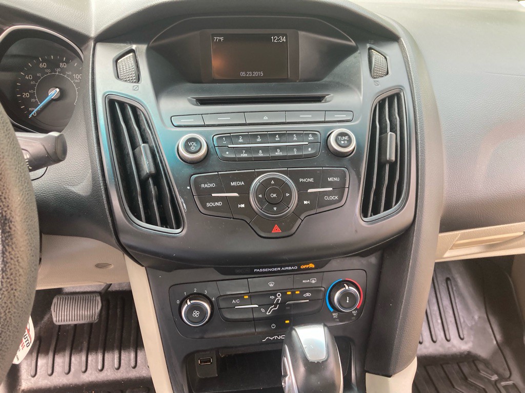 2015 Ford Focus Image 14