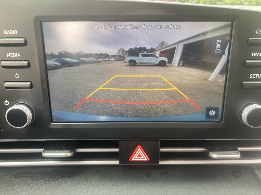 2022 Hyundai Elantra Image 14