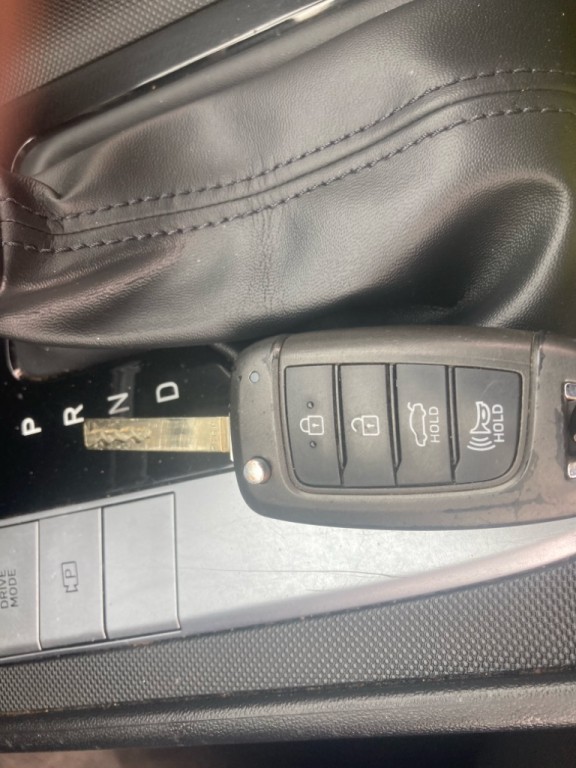 2022 Hyundai Elantra Image 16