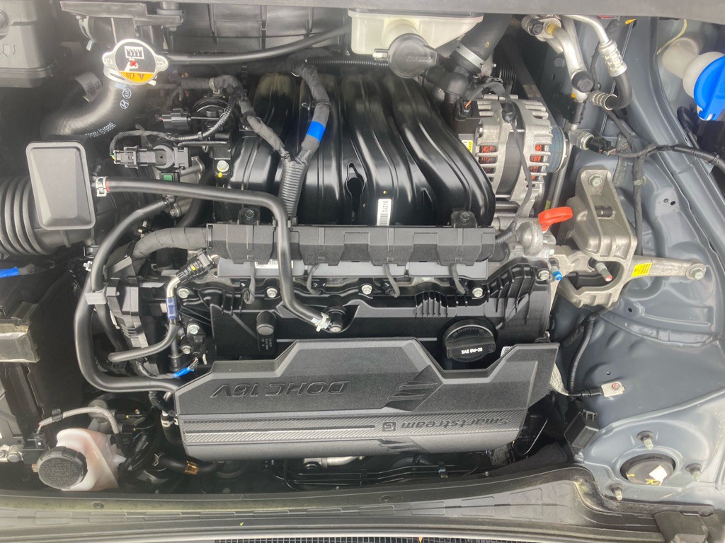 2022 Hyundai Elantra Image 17