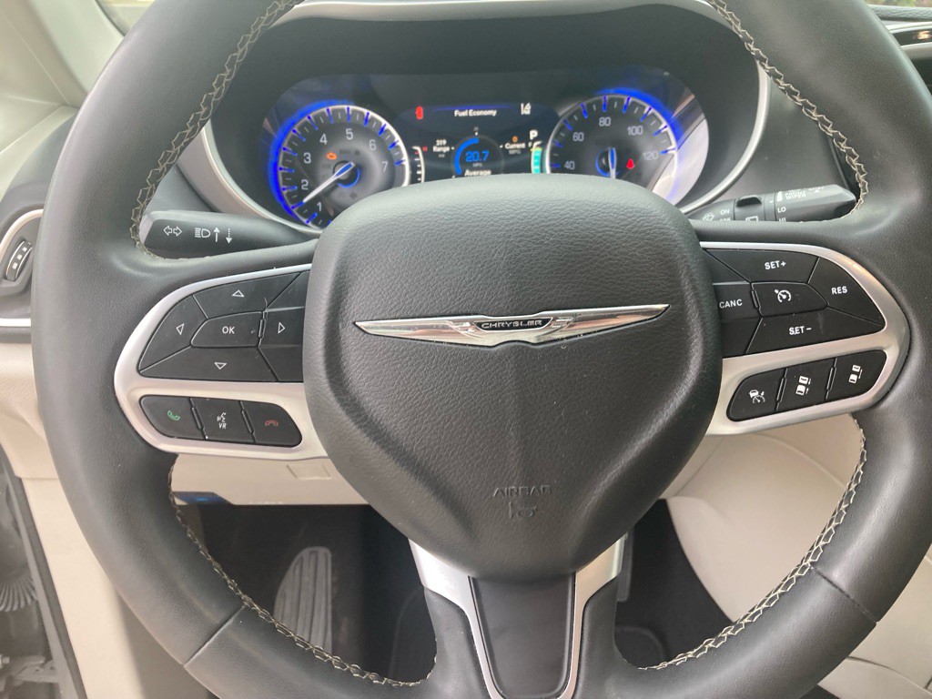 2022 Chrysler Pacifica Image 22