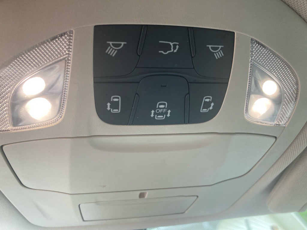 2022 Chrysler Pacifica Image 27