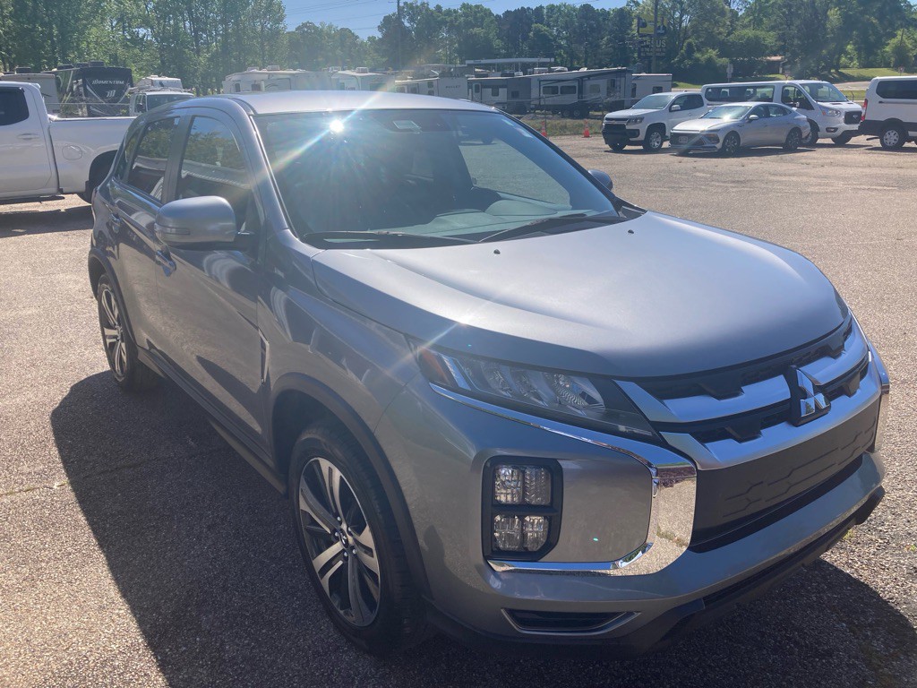 2023 Mitsubishi Outlander Image 4