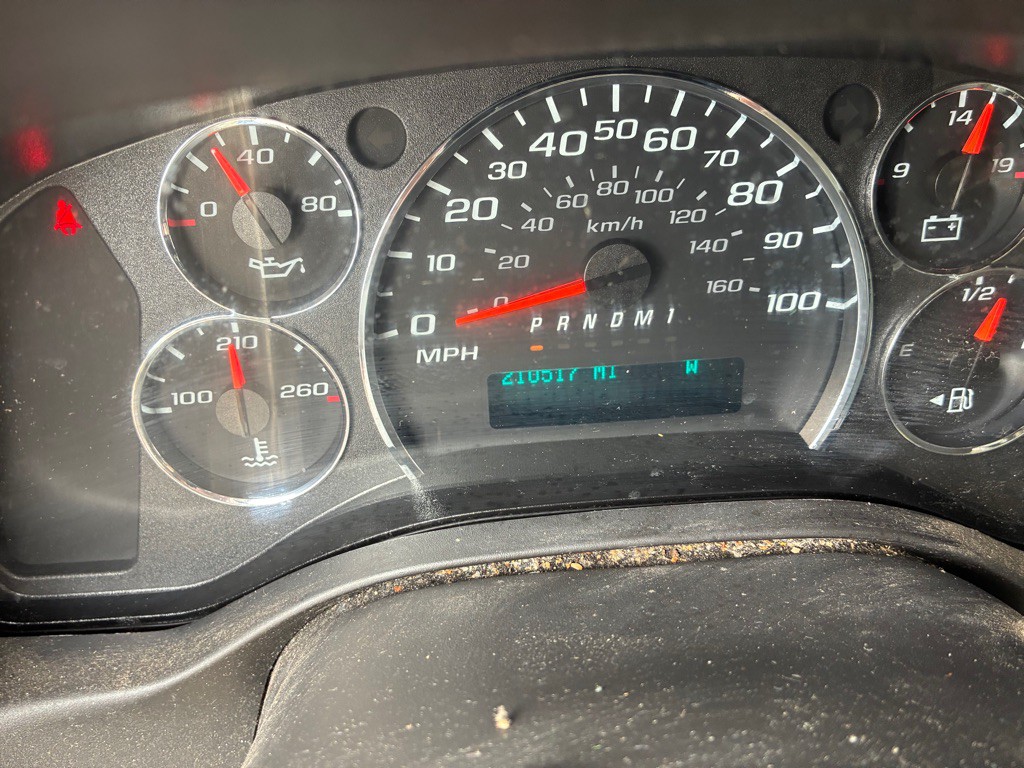 2020 Chevrolet Express Image 7