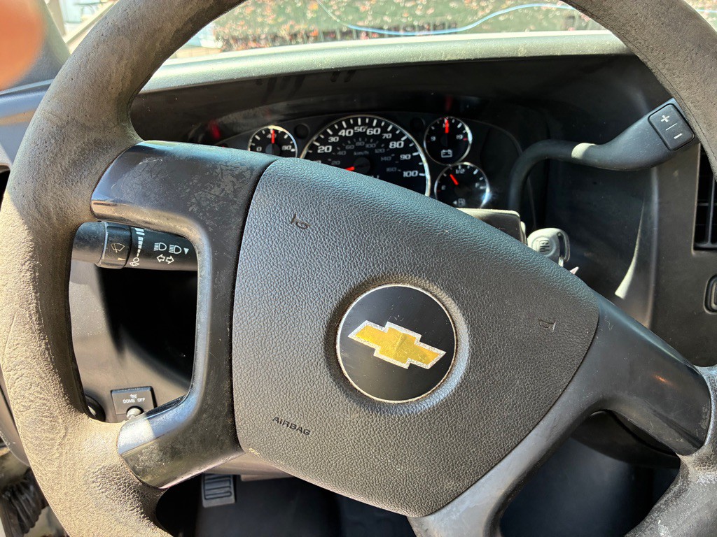 2014 Chevrolet Express Image 14