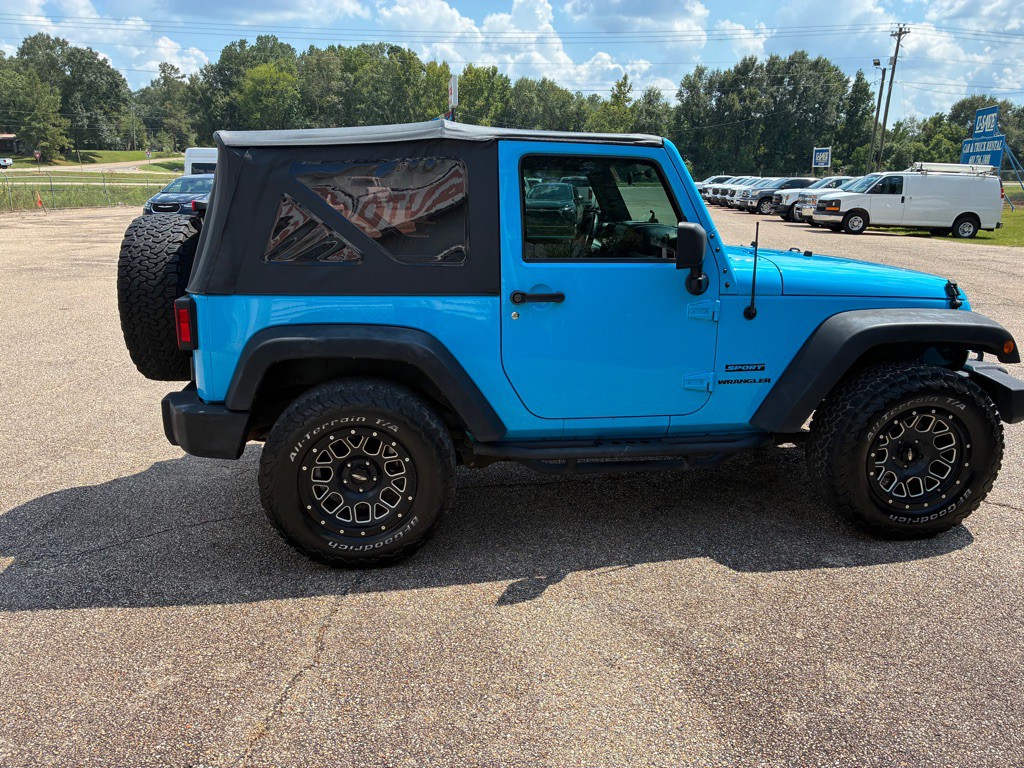 2017 Jeep Wrangler Image 2