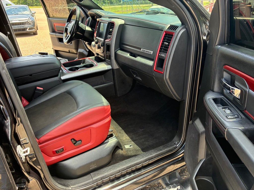 2017 RAM 1500 Image 10