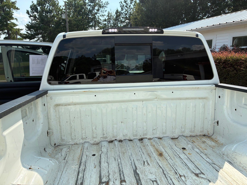 2022 Nissan Titan Image 7