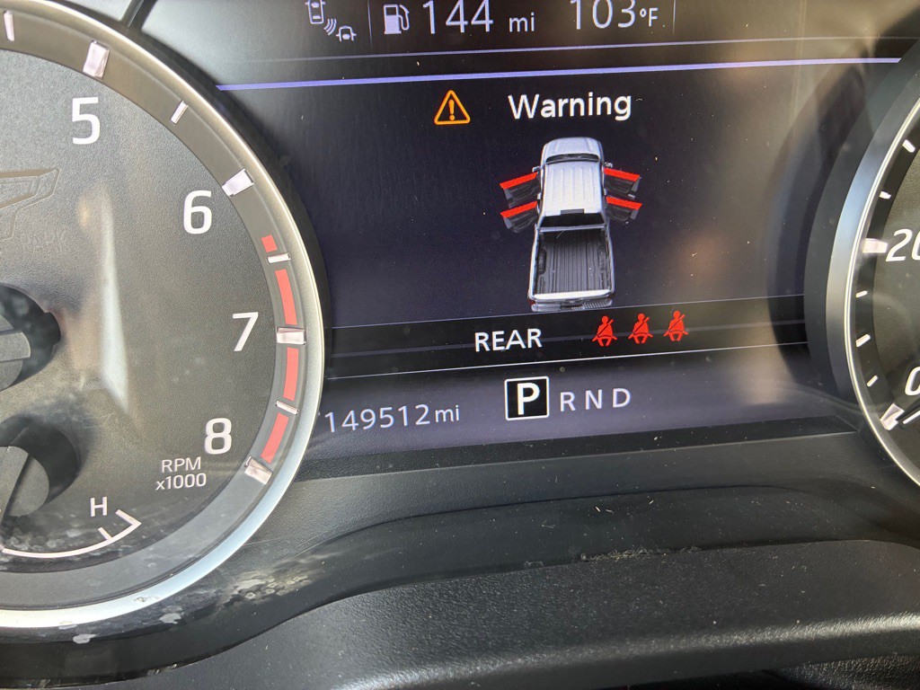 2022 Nissan Titan Image 10