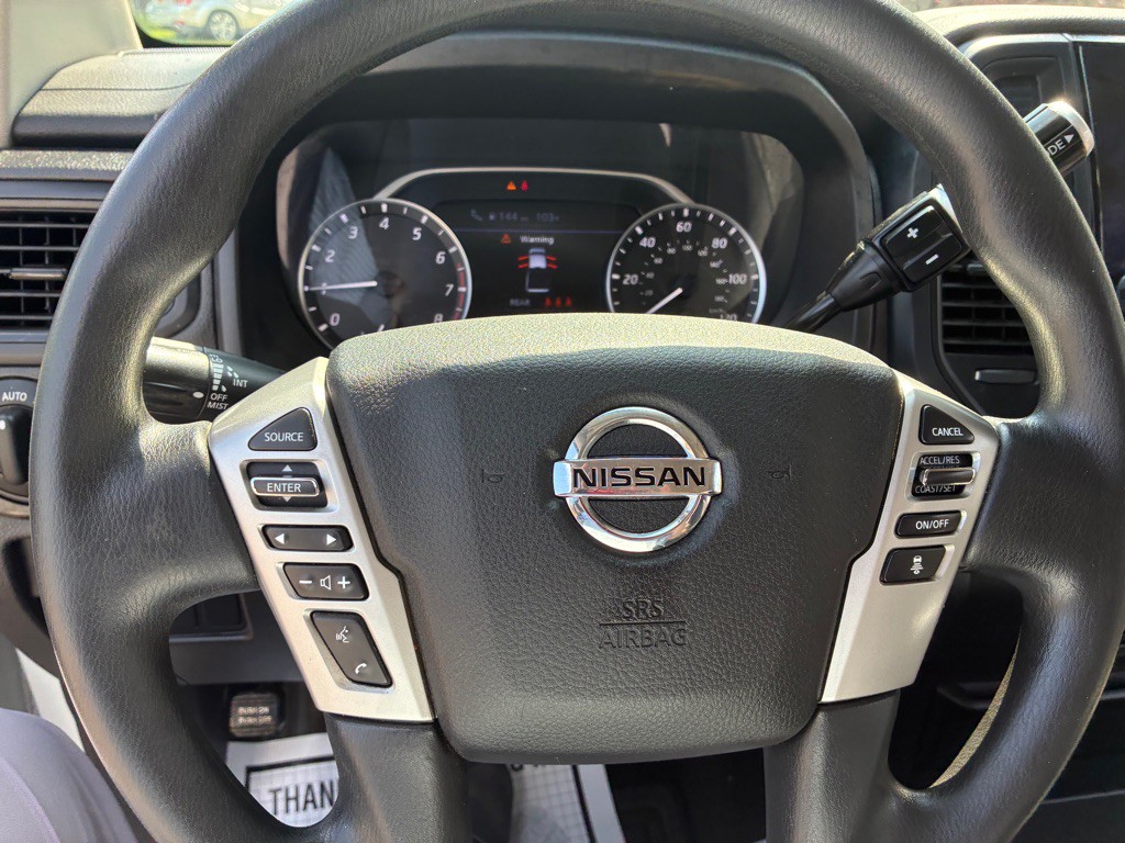 2022 Nissan Titan Image 11