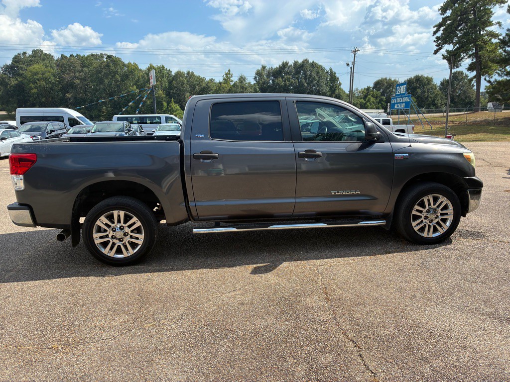 2013 Toyota Tundra Image 2
