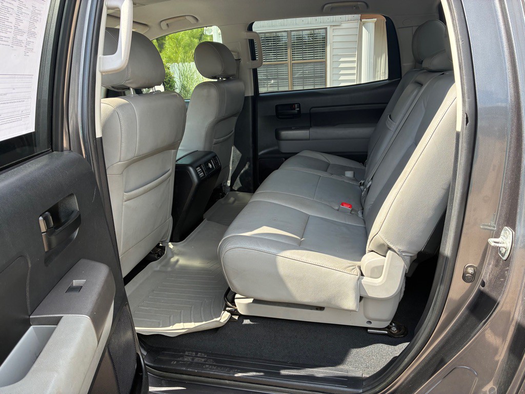2013 Toyota Tundra Image 9