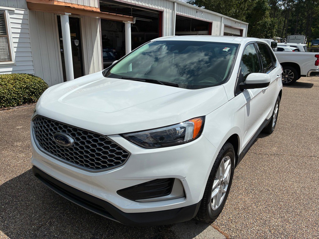 2024 Ford Edge Image 3