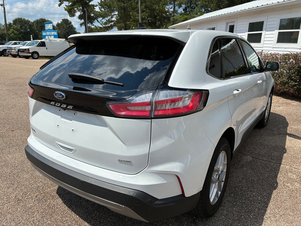 2024 Ford Edge Image 6