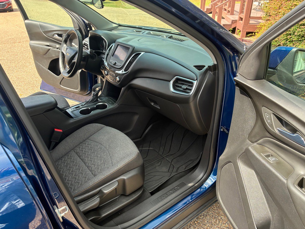 2023 Chevrolet Equinox Image 9