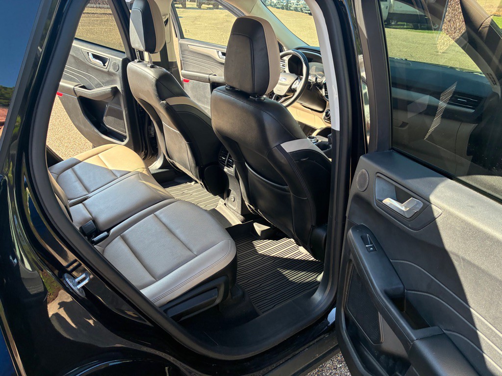 2022 Ford Escape Image 10