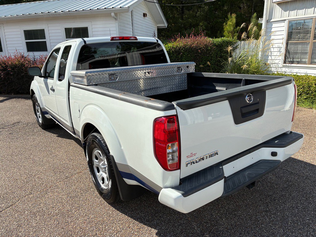 2020 Nissan Frontier Image 5