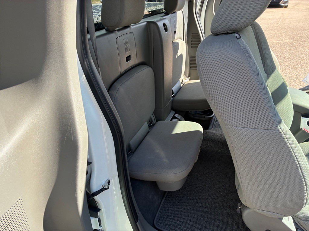 2020 Nissan Frontier Image 10