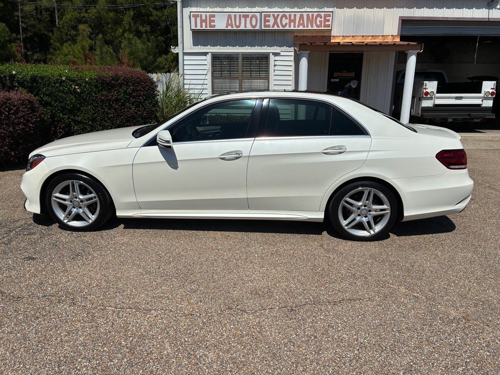 2014 Mercedes-Benz E-Class Image 1