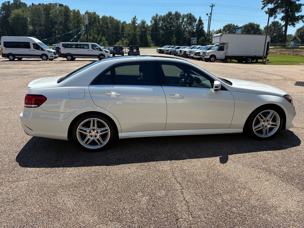 2014 Mercedes-Benz E-Class Image 2