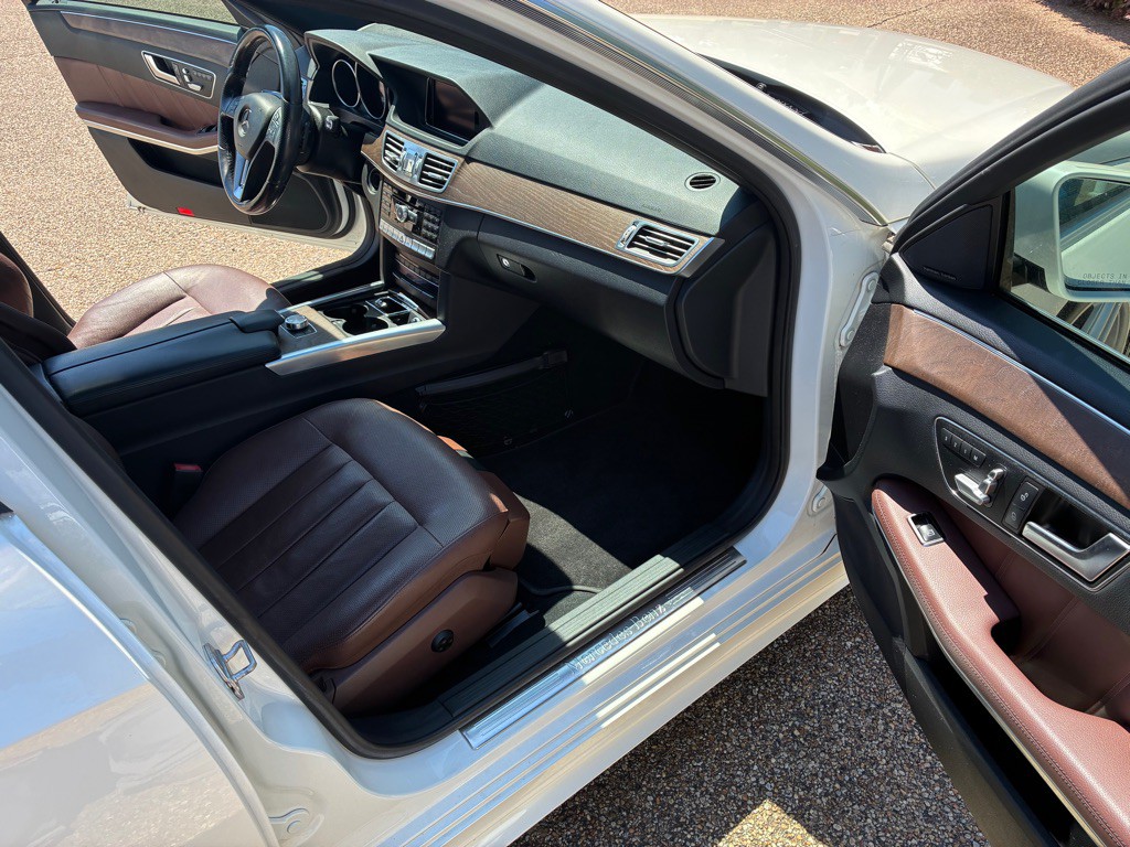 2014 Mercedes-Benz E-Class Image 9