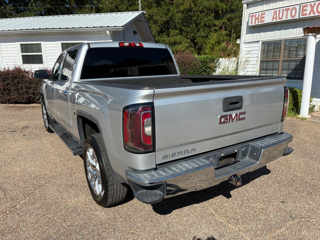 2018 GMC Sierra Image 4
