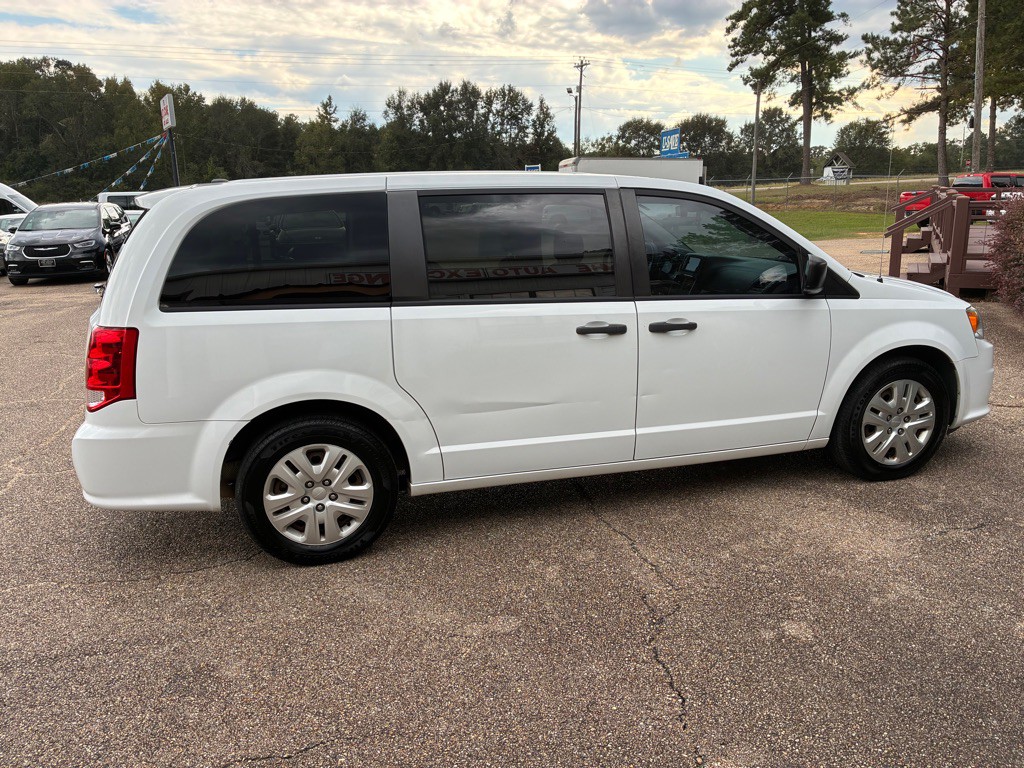 2019 Dodge Grand Caravan Image 2