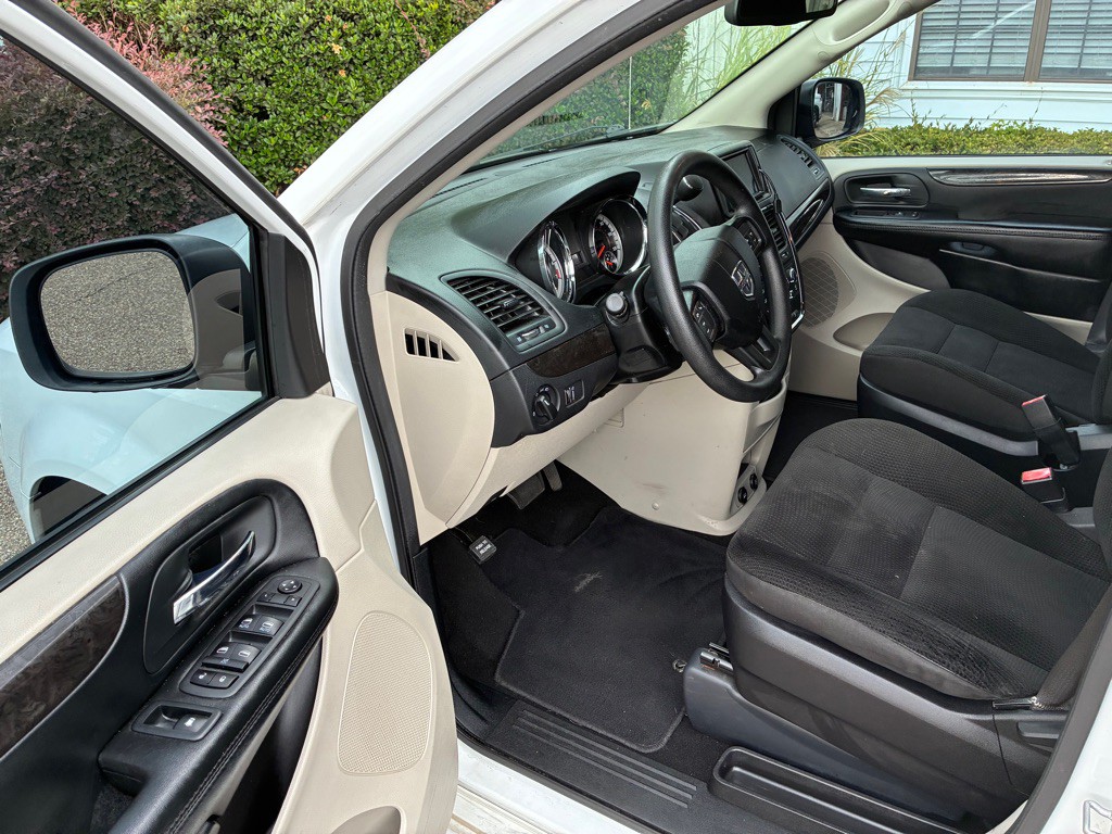 2019 Dodge Grand Caravan Image 3