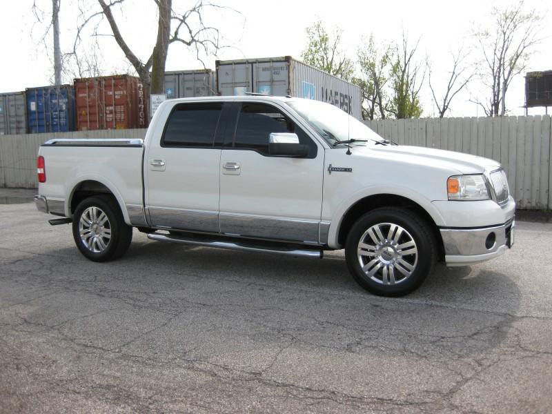 2006 Lincoln Mark LT Image 6