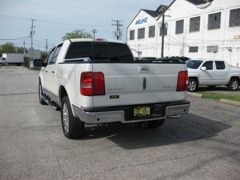 2006 Lincoln Mark LT Image 7