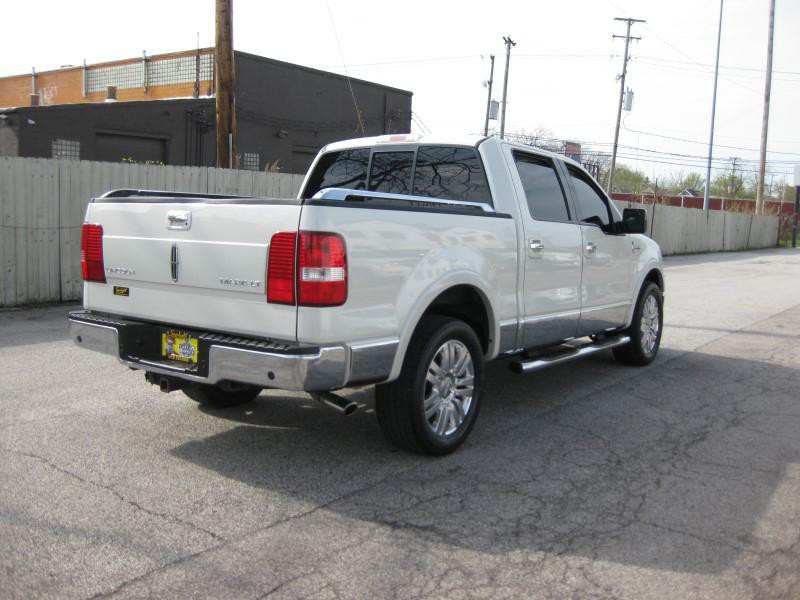 2006 Lincoln Mark LT Image 10