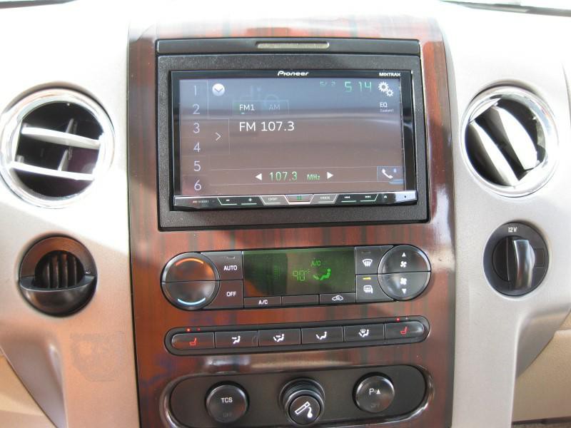 2006 Lincoln Mark LT Image 26