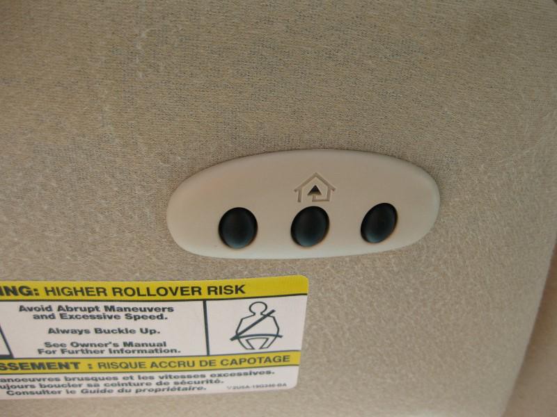 2006 Lincoln Mark LT Image 29