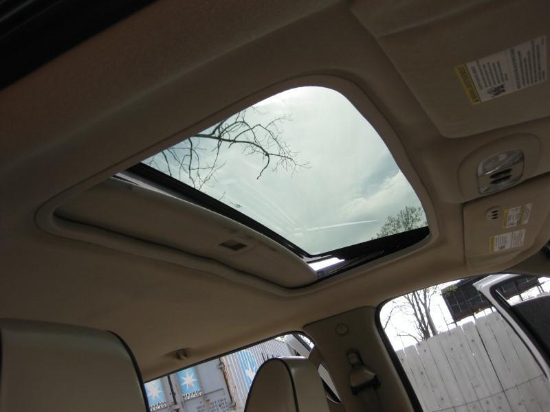 2006 Lincoln Mark LT Image 32